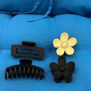 Hair Clips Set Of Four Three Black Clips One Cream NWOTs Gently Worn
